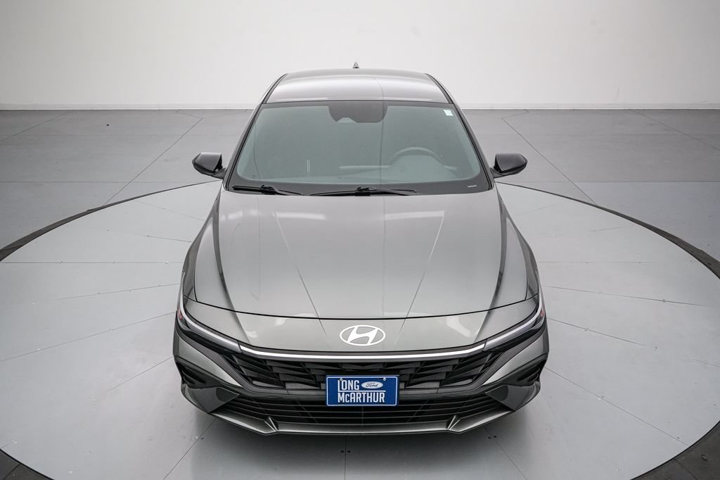 Used 2025 Hyundai Elantra Sport FWD image 9