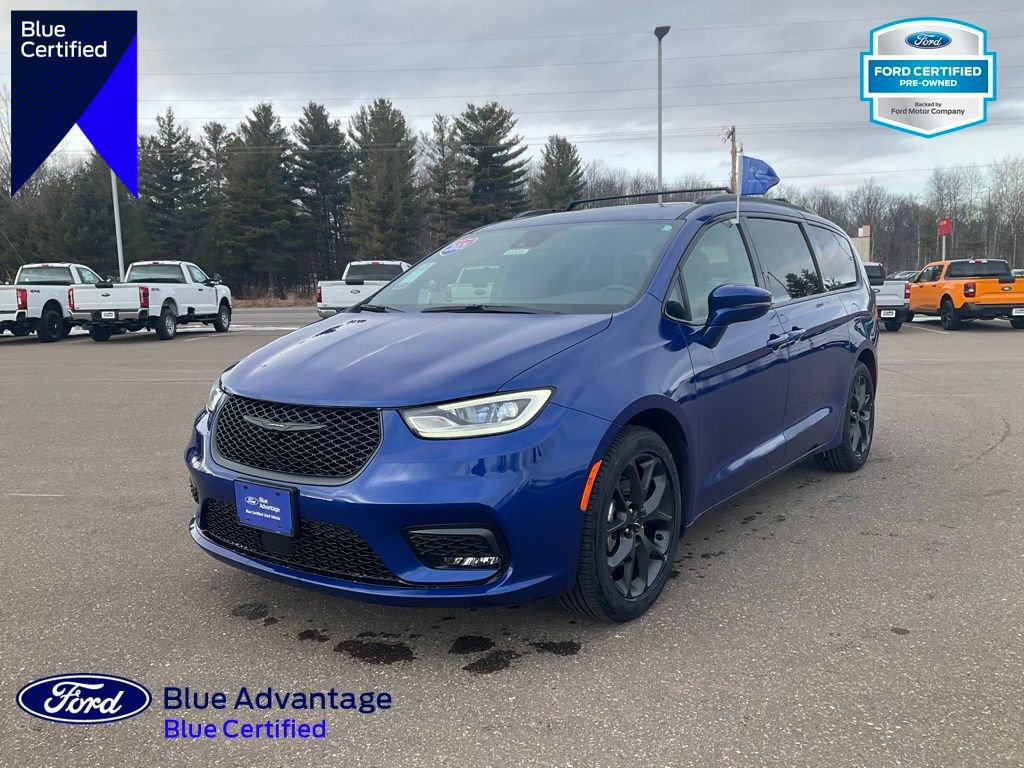 Used 2021 Chrysler Pacifica Touring image 1