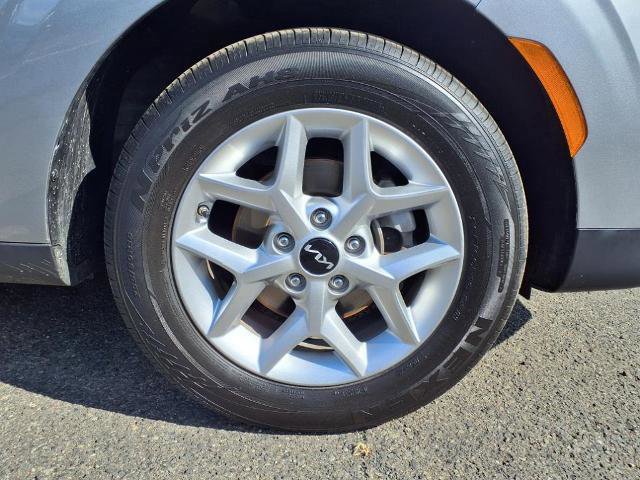 Used 2024 Kia Soul LX w/ Option Group 015 image 21