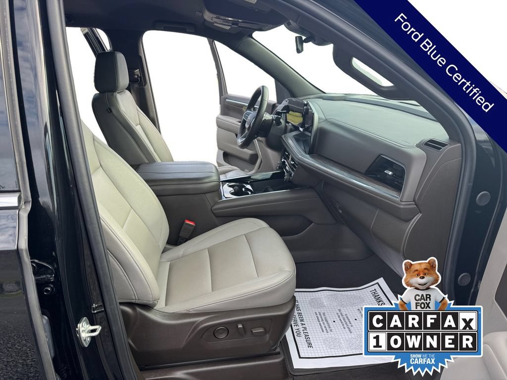 Used 2025 Chevrolet Suburban LT RWD image 20