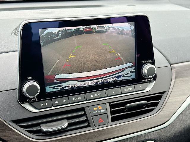 Used 2023 Nissan Altima 2.5 SV AWD/4WD image 11