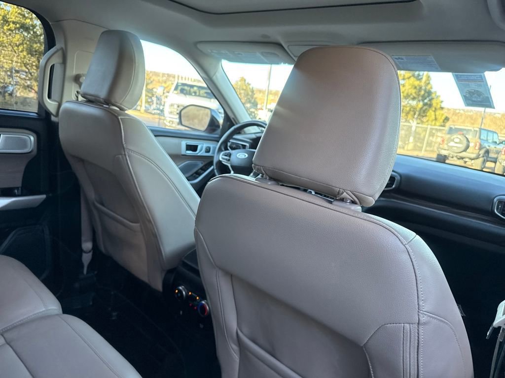 Certified 2023 Ford Explorer Limited w/ Limited Technology Package image 24