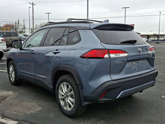 Used 2023 Toyota Corolla Cross LE w/ Moonroof Package FWD image 4