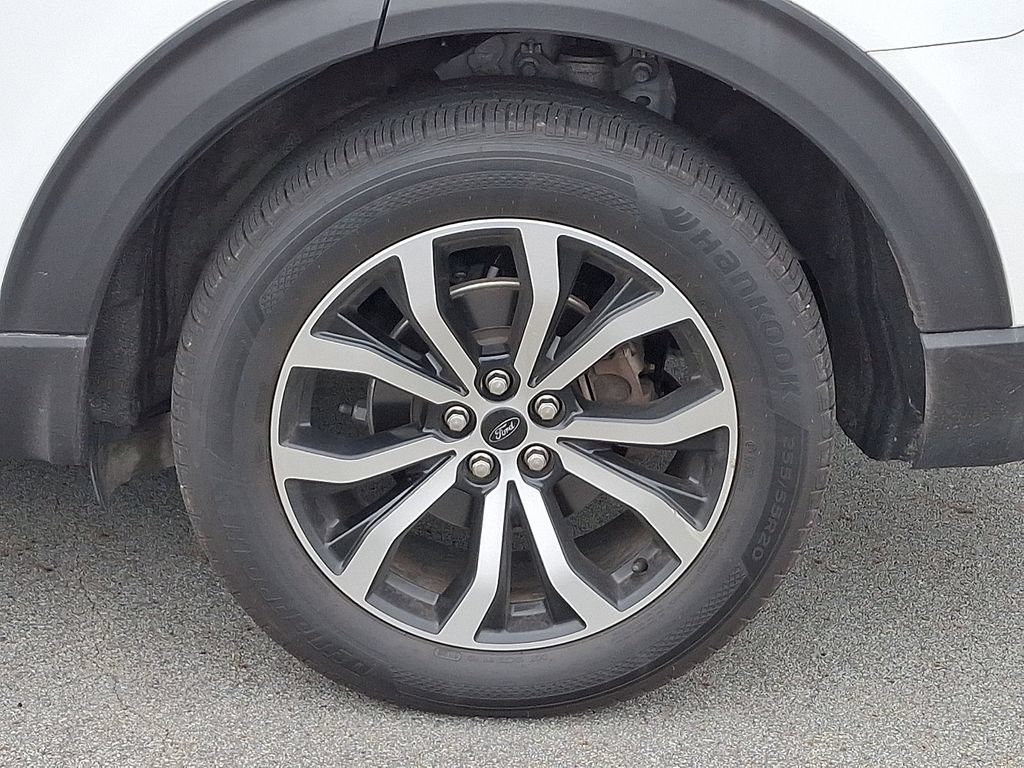 Certified 2020 Ford Explorer ST w/ Premium Technology Package AWD/4WD image 8