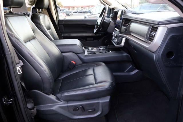 Certified 2023 Ford Expedition XLT image 21
