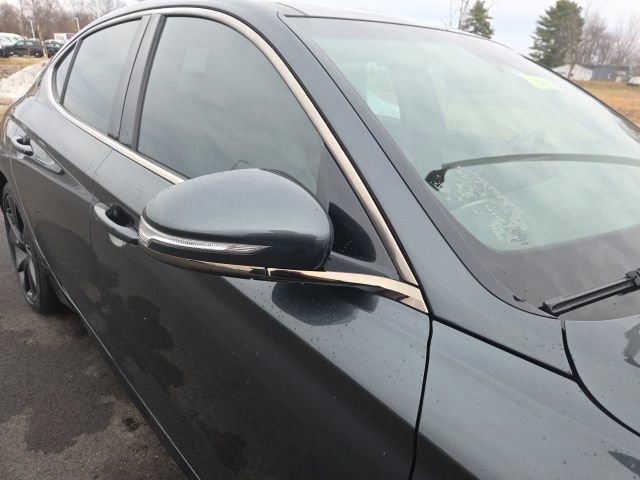 Used 2023 Genesis G70 2.0T w/ Sport Prestige Package image 9