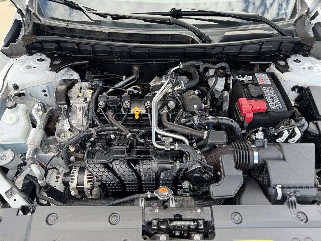 Used 2025 Nissan Altima 2.5 SR FWD image 41