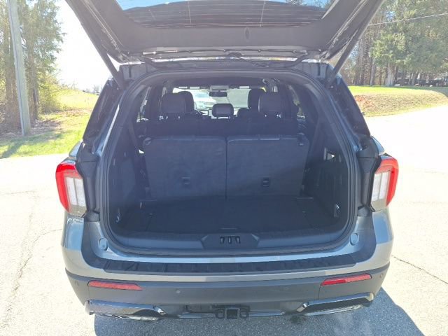 Certified 2025 Ford Explorer ST-Line w/ Premium Package image 12