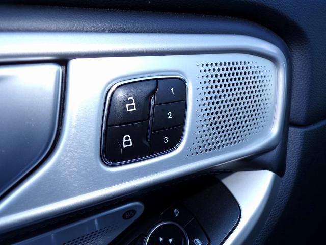 Certified 2023 Ford Explorer Limited w/ Limited Technology Package image 20