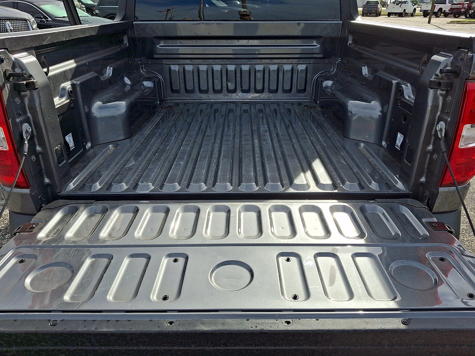 Certified 2025 Ford Maverick XLT FWD image 28