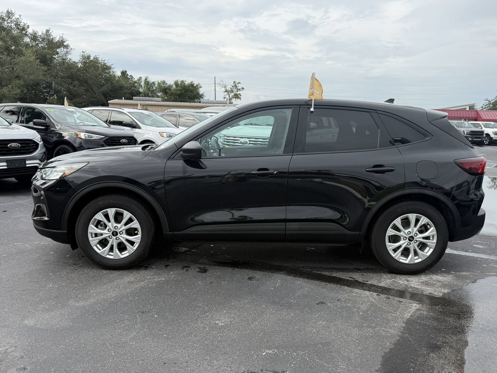 Certified 2025 Ford Escape Active FWD image 8