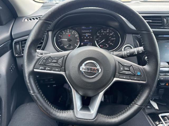 Used 2022 Nissan Rogue Sport SV w/ Technology Package AWD/4WD image 11