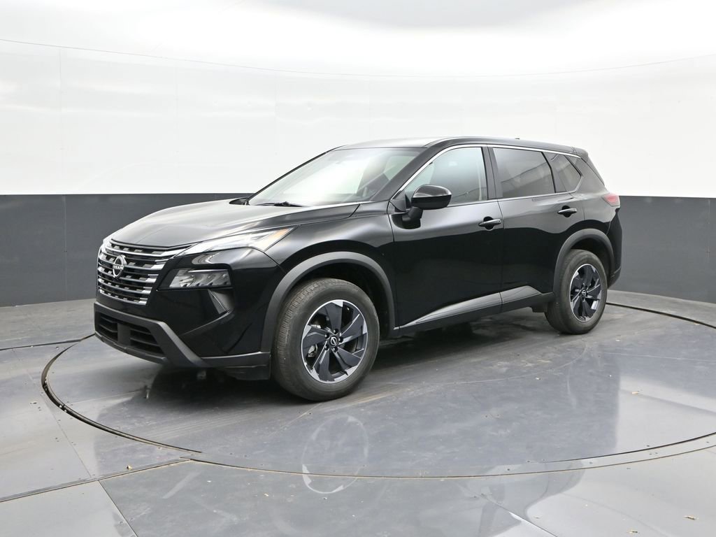 Used 2025 Nissan Rogue SV image 1