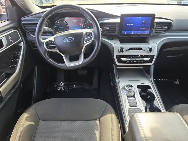 Certified 2023 Ford Explorer XLT RWD image 13