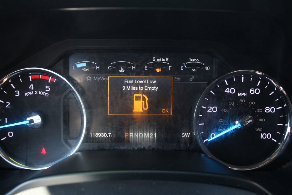 Certified 2017 Ford F250 Lariat w/ Chrome Package image 31