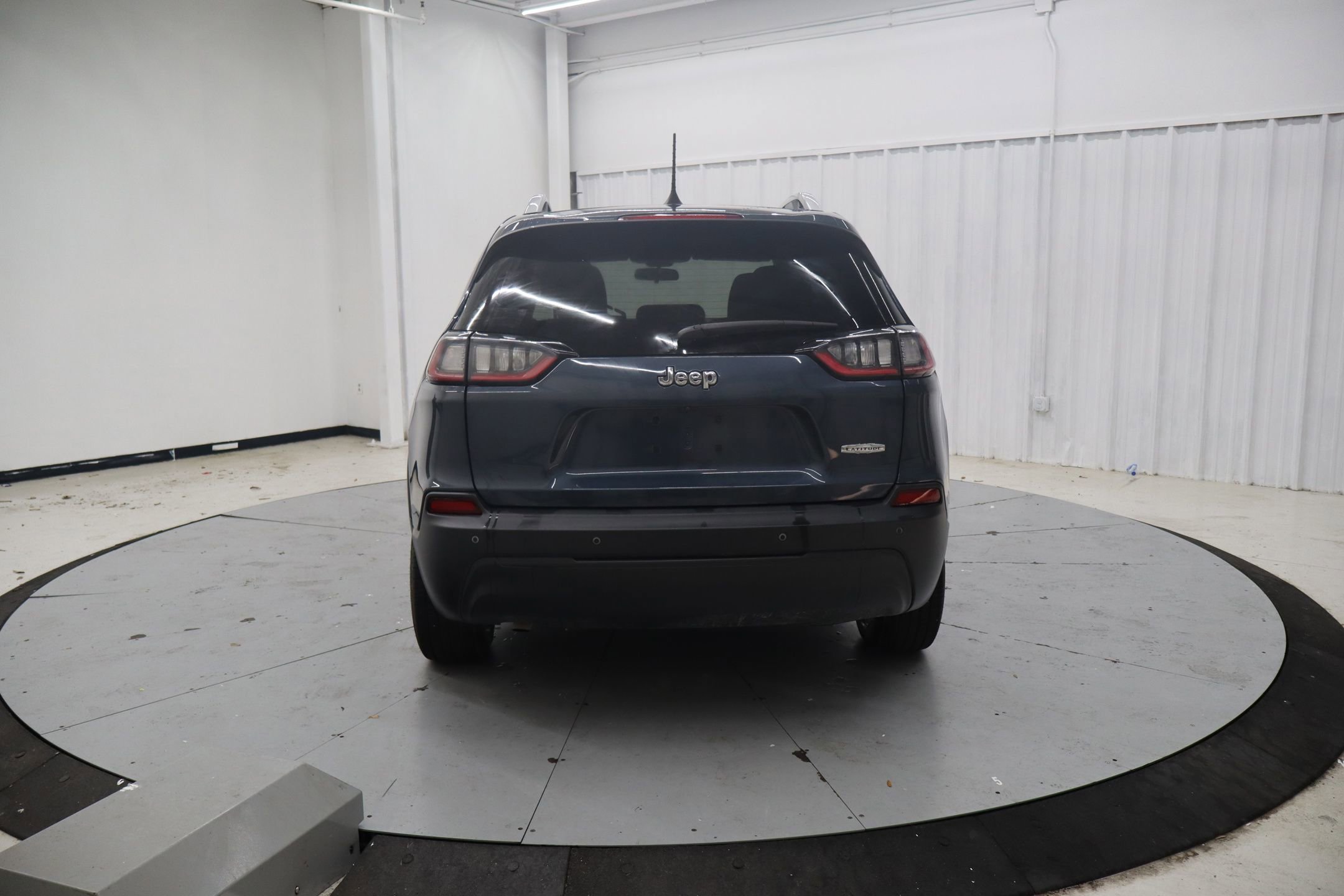 Used 2020 Jeep Cherokee Latitude image 8