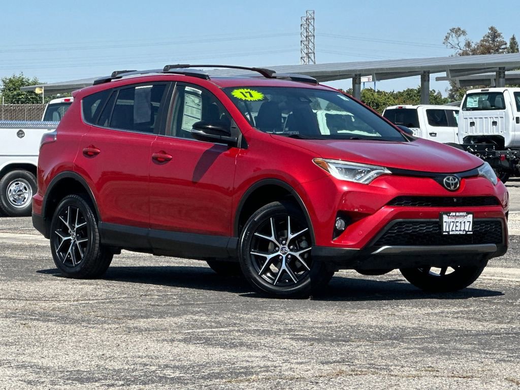 Used 2017 Toyota RAV4 SE FWD image 1