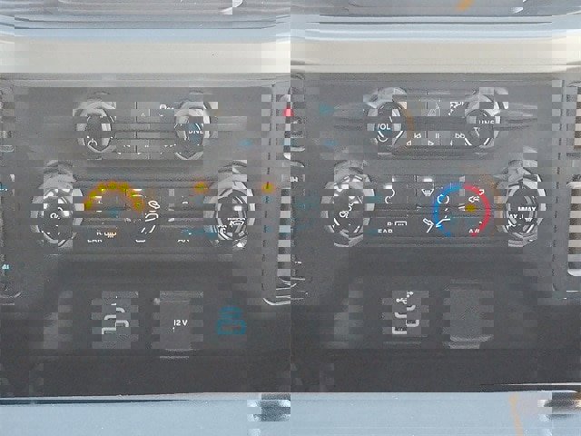 Certified 2025 Ford F350 XLT w/ Snow Plow/Camper Package image 17