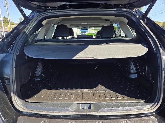 Used 2023 Subaru Outback Touring XT image 9