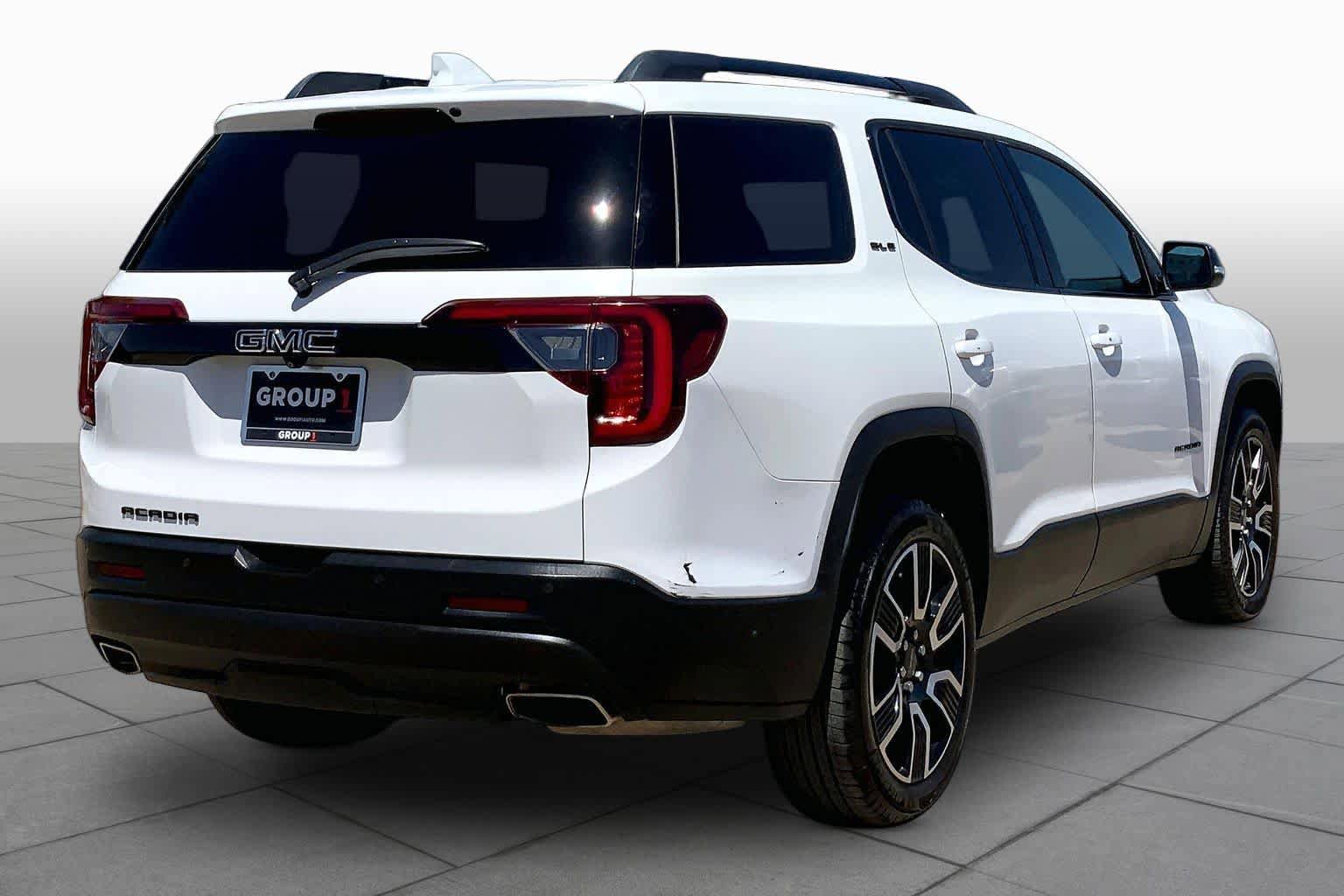 Used 2021 GMC Acadia SLE w/ Driver Convenience Package FWD image 13