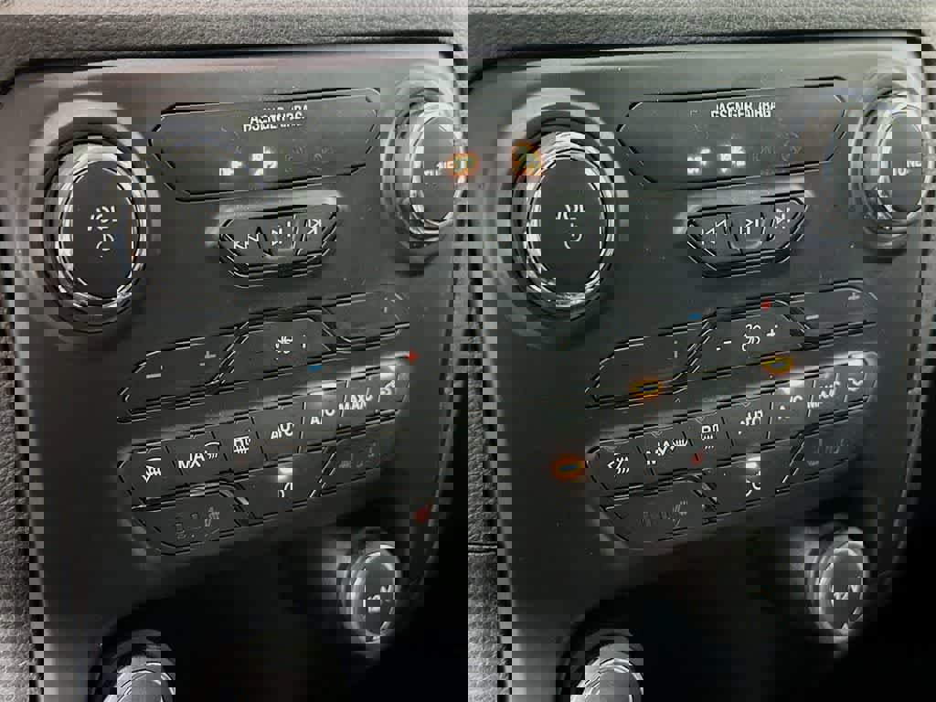 Certified 2020 Ford Ranger Lariat w/ Equipment Group 501A Mid image 20