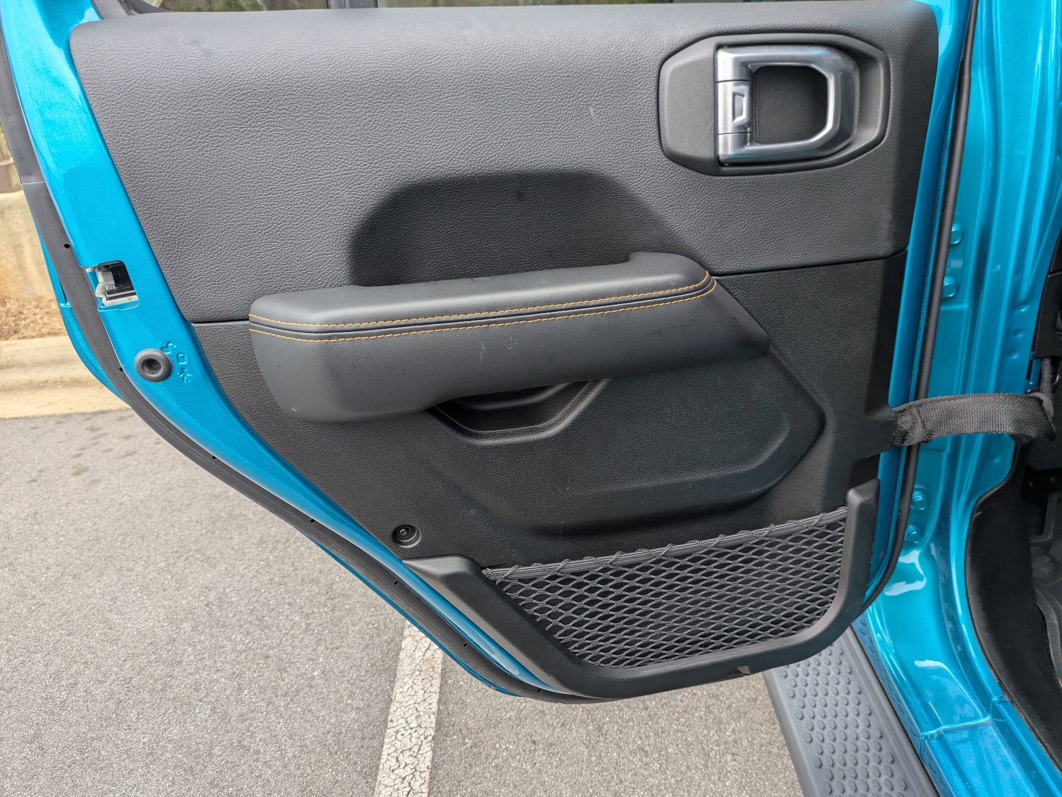 Used 2024 Jeep Wrangler Unlimited Sahara w/ Technology Group image 26