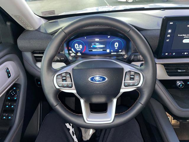 Certified 2025 Ford Explorer Active w/ Active Comfort Package image 24