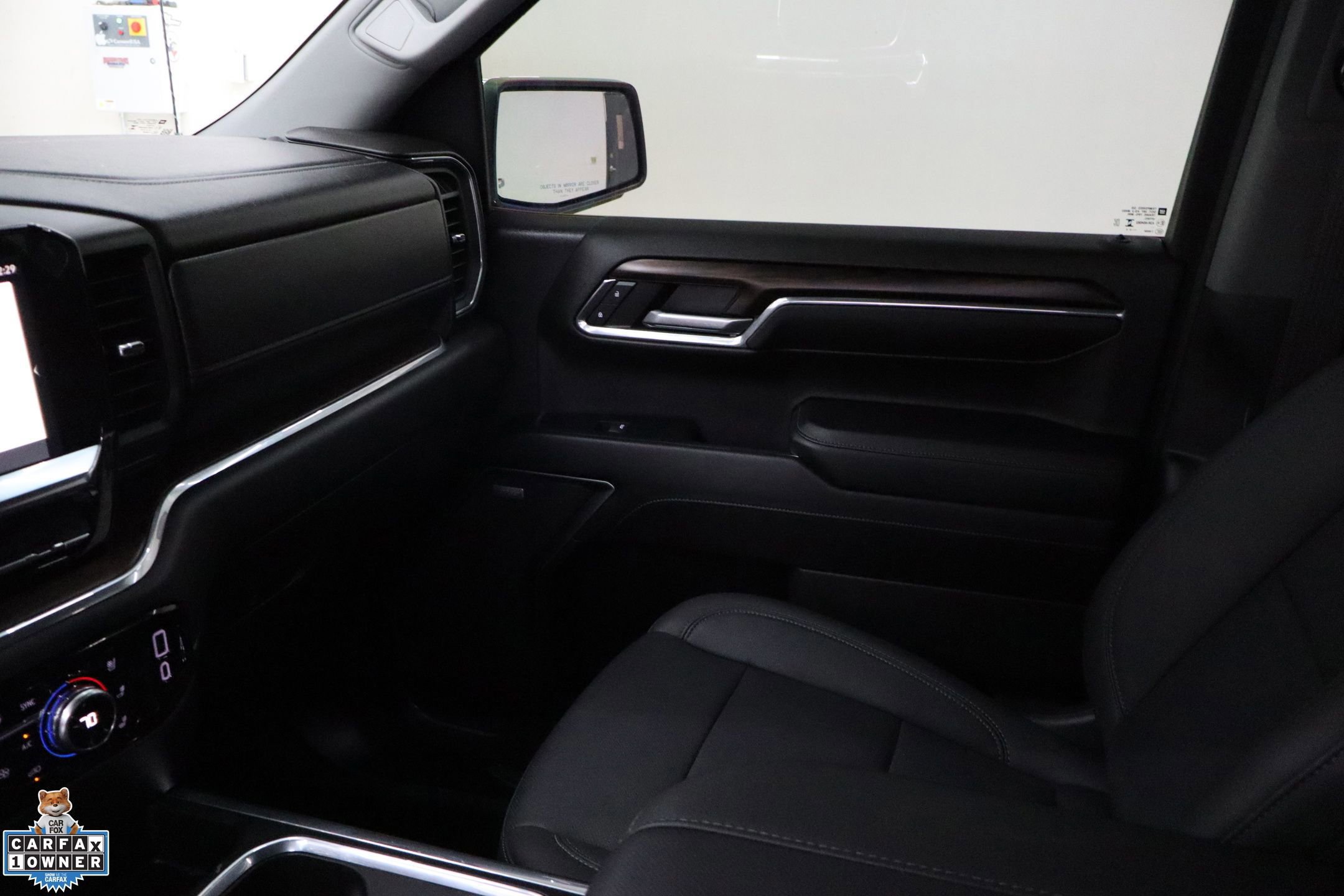 Used 2024 GMC Sierra 1500 SLT w/ SLT Premium Package image 22