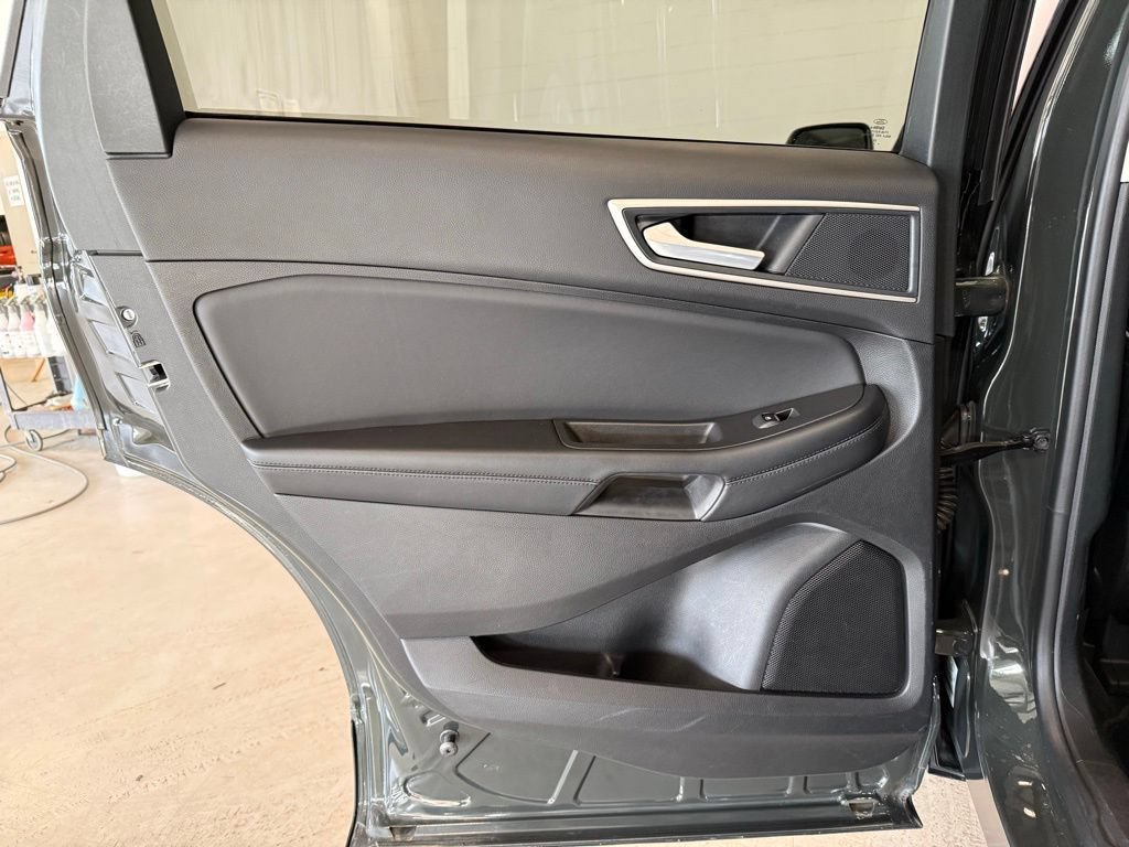 Certified 2024 Ford Edge SEL w/ Convenience Package AWD/4WD image 13