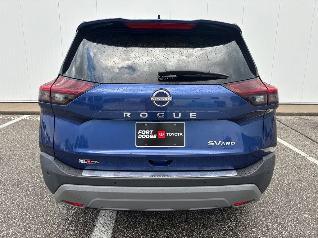 Used 2023 Nissan Rogue SV AWD/4WD image 6