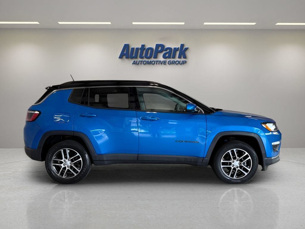 Used 2018 Jeep Compass Latitude w/ Popular Equipment Group AWD/4WD image 8