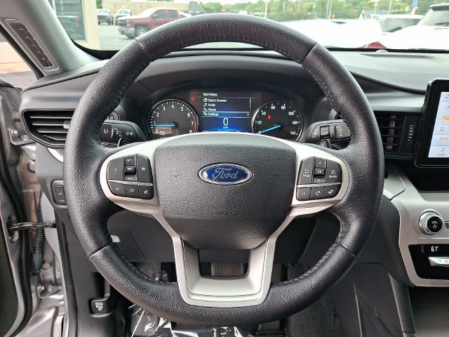 Certified 2020 Ford Explorer XLT w/ Class III Trailer Tow Package AWD/4WD image 18