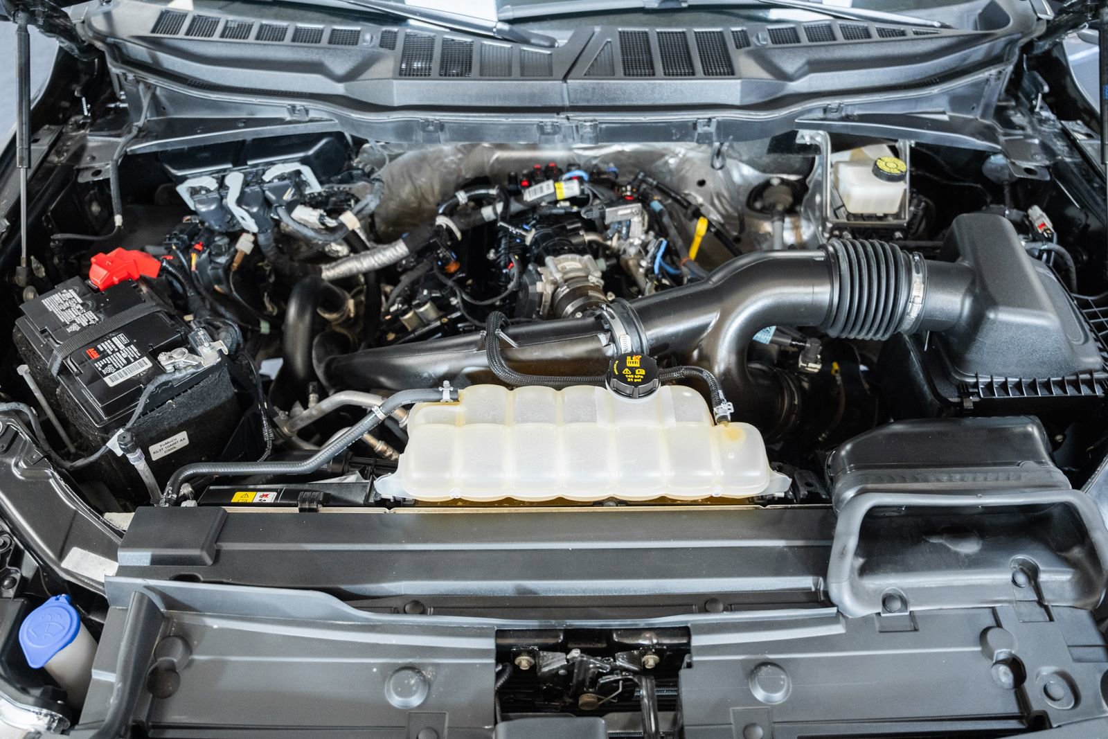 Certified 2021 Ford F150 Lariat w/ Equipment Group 502A High image 25