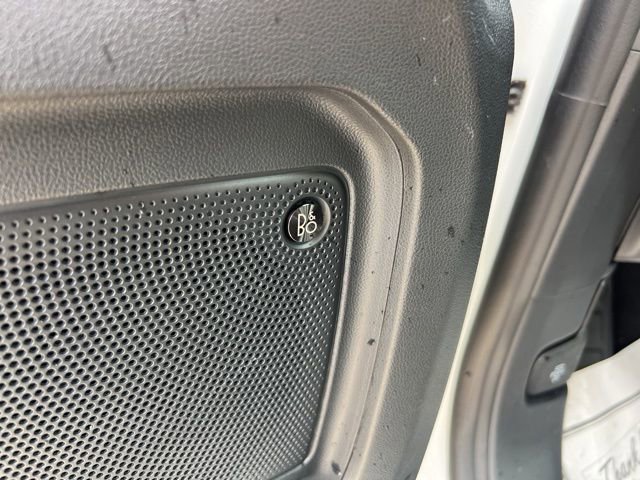 Certified 2020 Ford Escape Titanium image 8