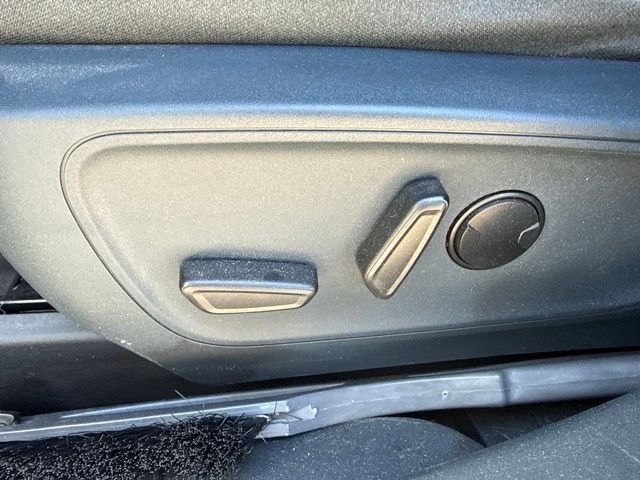 Certified 2022 Ford Maverick XLT w/ XLT Luxury Package FWD image 9