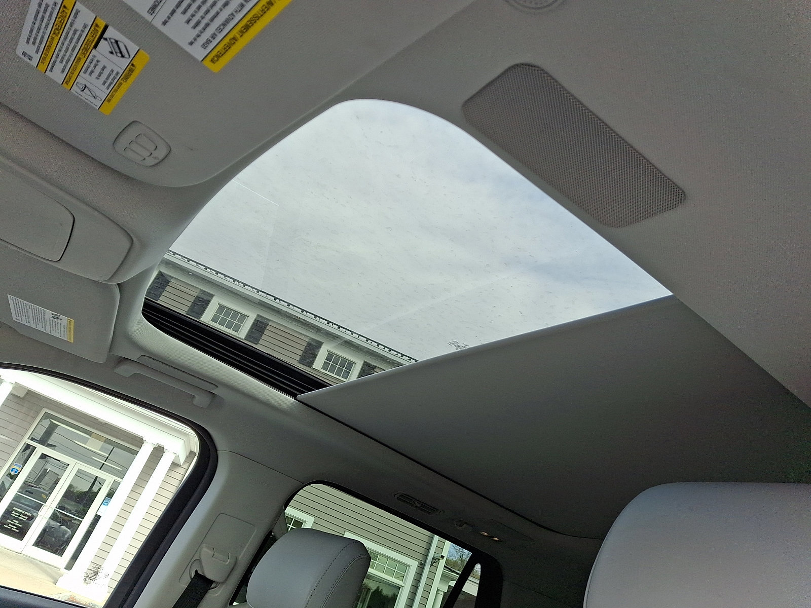 Certified 2025 Ford Expedition Platinum w/ Driver's Package AWD/4WD image 16