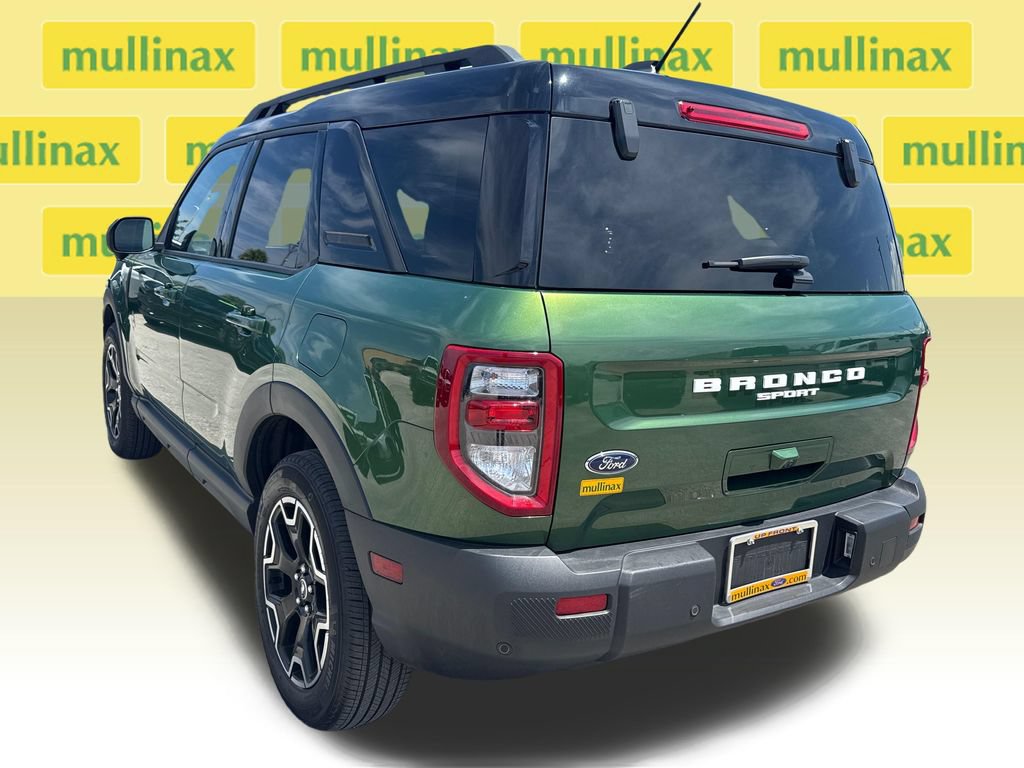 Certified 2025 Ford Bronco Sport Outer Banks w/ Outer Banks Tech Package+ AWD/4WD image 10