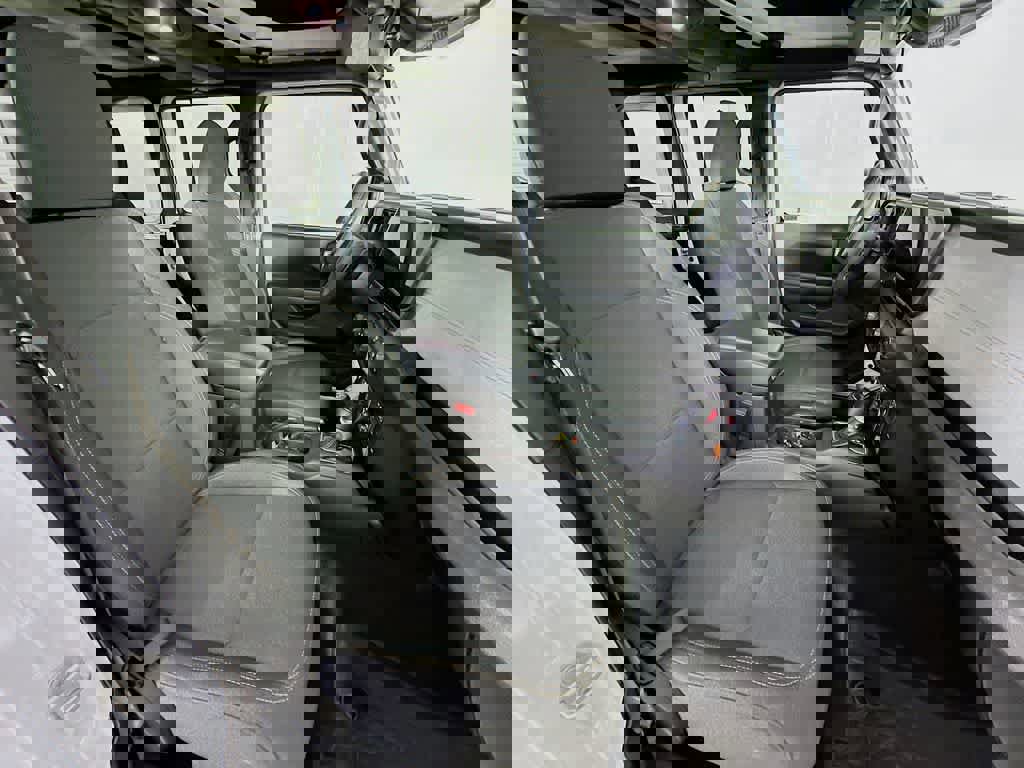 Used 2024 Jeep Wrangler Willys image 18