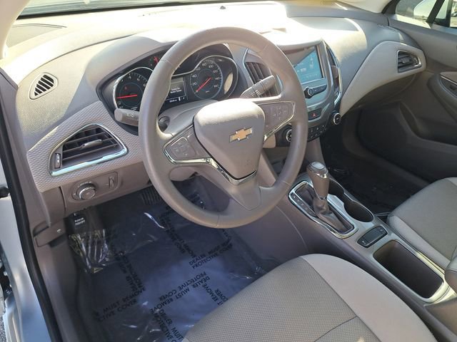 Used 2017 Chevrolet Cruze LT w/ Convenience Package image 22