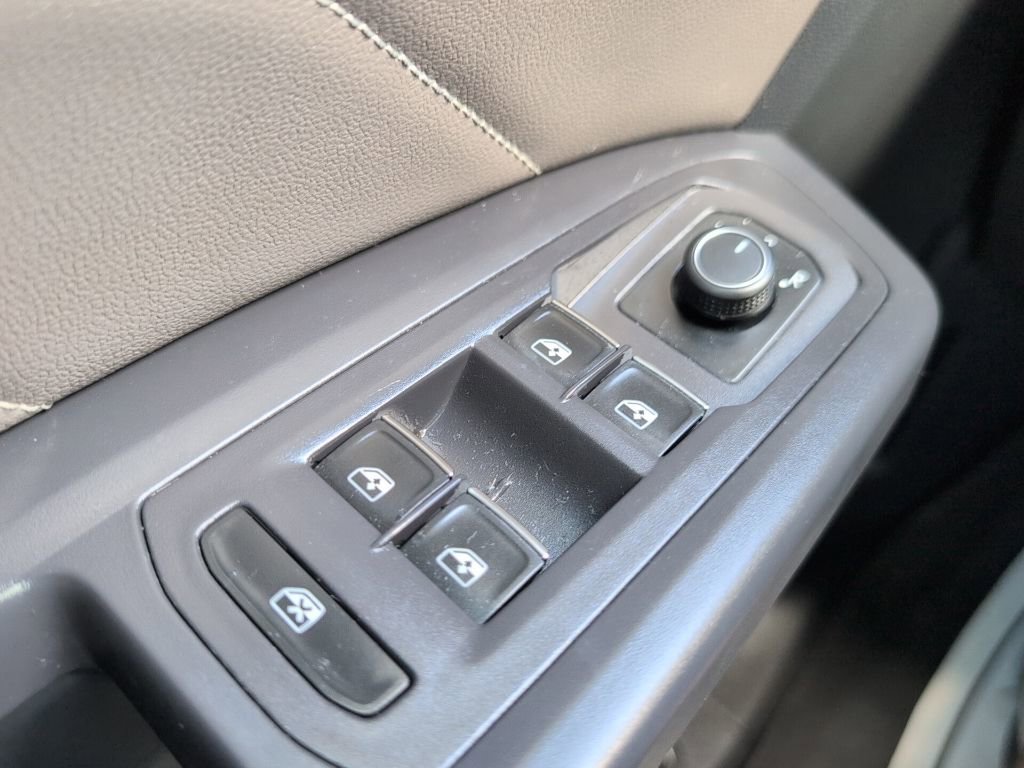 Used 2021 Volkswagen Atlas Cross Sport SE image 22