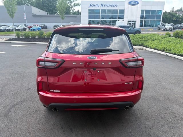 Certified 2024 Ford Escape ST-Line w/ Tech Pack #1 AWD/4WD image 5