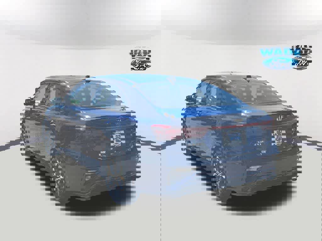 Used 2021 Kia Forte LXS image 7