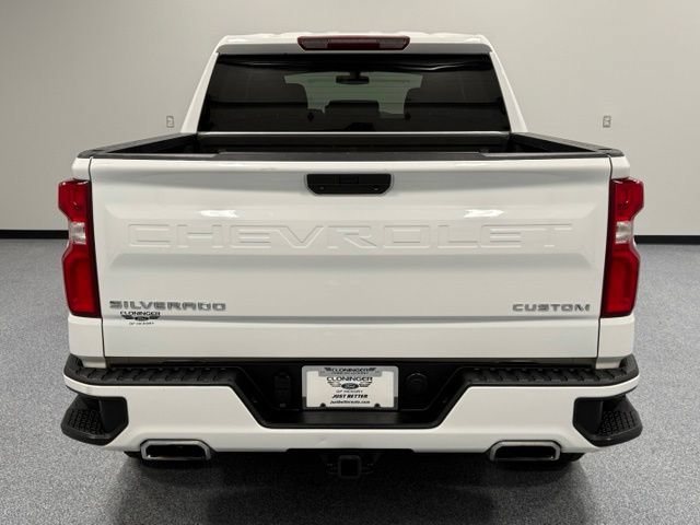 Used 2020 Chevrolet Silverado 1500 Custom w/ Custom Value Package AWD/4WD image 10