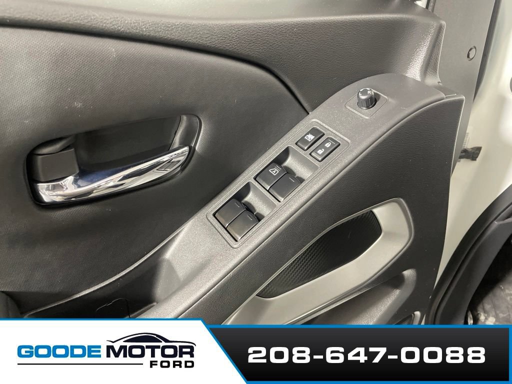 Used 2022 Nissan Frontier SV w/ Technology Package AWD/4WD image 10