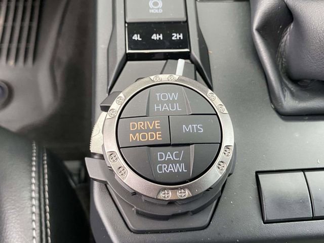 Used 2025 Toyota 4Runner TRD Off-Road Premium AWD/4WD image 36