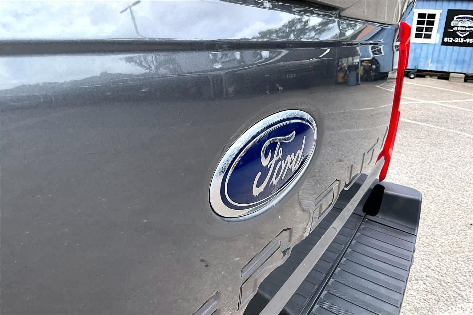 Certified 2024 Ford F250 Lariat w/ Lariat Ultimate Package AWD/4WD image 31