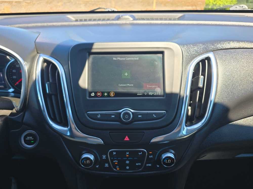 Used 2019 Chevrolet Equinox LT FWD image 12