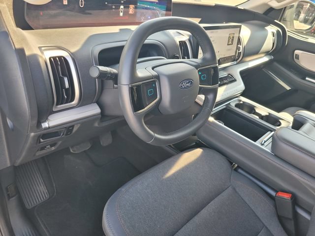 Certified 2025 Ford Expedition Max Active RWD image 9