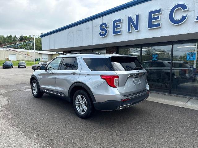 Certified 2022 Ford Explorer XLT w/ Equipment Group 202A AWD/4WD image 4