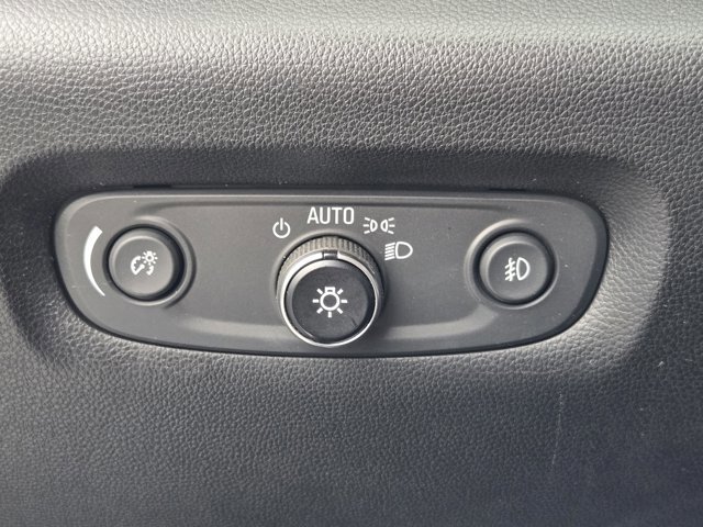 Used 2019 Chevrolet Traverse Premier w/ LPO, 'HIT The Road' Package FWD image 18